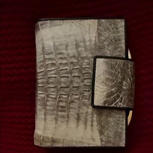 River Genuine Croc kiss- Lock Wallet